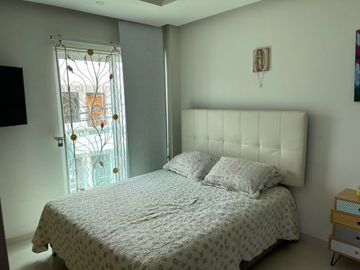 Se vende 2 apartamentos independientes en Villa Sol.