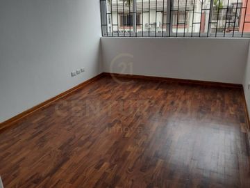 DEPARTAMENTO  EN EL CORAZÓN DE SAN ISIDRO FINANCIERO
