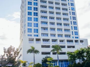 READY FOR OCCUPANCY 68 sqm beach front 1- bedroom condo for sale in La Mirada Residences Lapulapu City