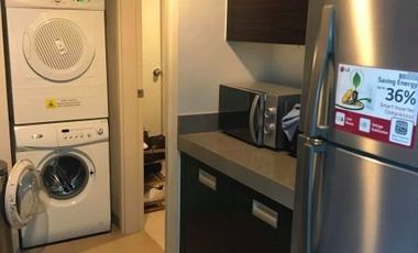 Condominium for Sale 2 bedrooms: 2BR Flat Condo for Sale in Edades Tower and Garden Villas Rockwell Makati