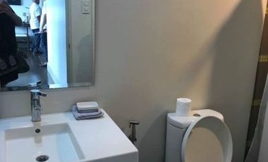 Condominium for Sale 2 bedrooms: 2BR Flat Condo for Sale in Edades Tower and Garden Villas Rockwell Makati