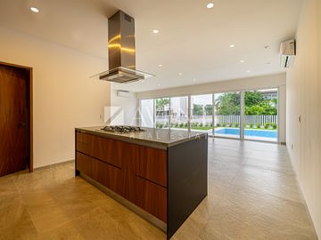 Casa en venta, Lagos del Sol Residencial, Cancún Quintana Roo.