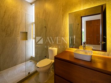 Casa en venta, Lagos del Sol Residencial, Cancún Quintana Roo.