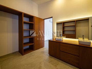 Casa en venta, Lagos del Sol Residencial, Cancún Quintana Roo.