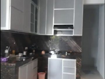 Rumah Baru di Jalan Utama Perumahan Babatan Pratama - Wiyung