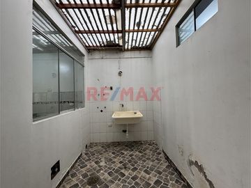 Venta Departamento 1Er Piso Más Cochera Alameda De Ñaña