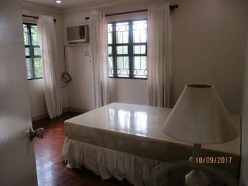 House for rent in Cebu City, Gated in AS Fortuna with shared s. pool