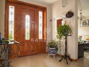 QUINTA BERNINI: Elegante propiedad con exquisitos detalles y acabados de primera