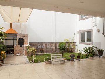 QUINTA BERNINI: Elegante propiedad con exquisitos detalles y acabados de primera