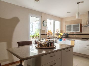 QUINTA BERNINI: Elegante propiedad con exquisitos detalles y acabados de primera
