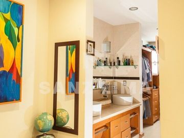 QUINTA BERNINI: Elegante propiedad con exquisitos detalles y acabados de primera