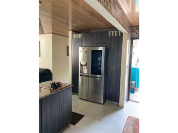CASA REMODELADA EN VENTA EN LA ARBOLEDA DEL GOLF RUFINA ALFARO