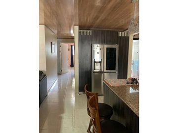 CASA REMODELADA EN VENTA EN LA ARBOLEDA DEL GOLF RUFINA ALFARO