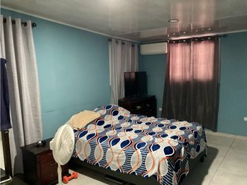 CASA REMODELADA EN VENTA EN LA ARBOLEDA DEL GOLF RUFINA ALFARO