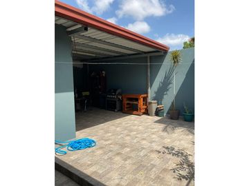 CASA REMODELADA EN VENTA EN LA ARBOLEDA DEL GOLF RUFINA ALFARO