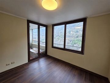 Departamento en arriendo de 3 dorm. en Recoleta
