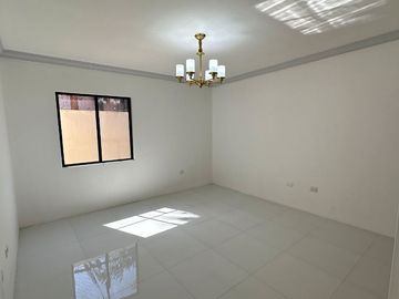 Se vende casa de 4 recámaras e Vista Dorada (Lomas de Agua Caliente) Tijuana
