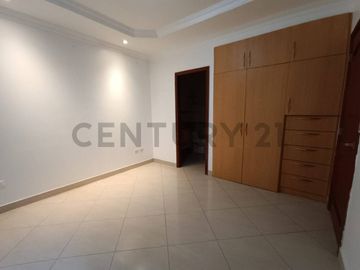 Venta Departamento en Condominio Kennedy Norte (DN)
