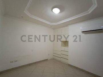 Venta Departamento en Condominio Kennedy Norte (DN)