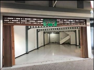 Dijual Cepat Rumah Hadap Selatan Lokasi Di Jl. Manyar Jaya, Surabaya