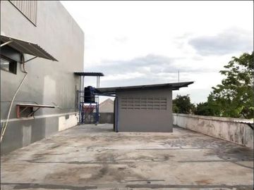 Dijual Cepat Rumah Hadap Selatan Lokasi Di Jl. Manyar Jaya, Surabaya