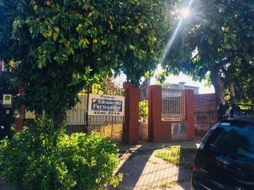 Casa para 2 Familias en venta en Lanus Oeste