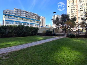 Departamento en arriendo de 3 dorm. en San Miguel