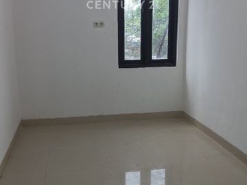 Disewakan Segera Ruko Di Harapan Indah 1 Bekasi