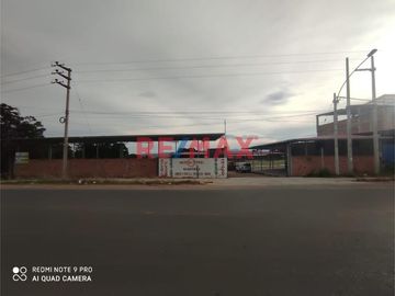 ¡OPORTUNIDAD ÚNICA EN EL CORAZÓN DE TARAPOTO! TERRENO PRIME PARA INVERSIONIESTAS VISIONARIOS.

IMAGINE: un IMPERIO COMERCIAL en pleno auge, en la ci