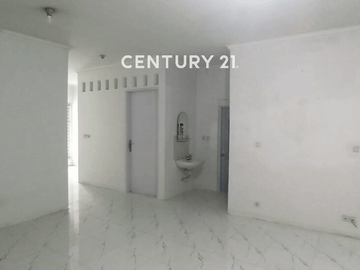 Rumah Siap Huni Cantik Dijual Dalam Cluster  Area Ciputat