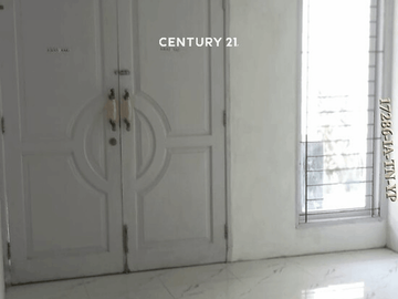 Rumah Siap Huni Cantik Dijual Dalam Cluster  Area Ciputat