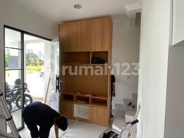 Disewakan Rumah 2Lt Pik2 Cluster Bukit Nirmala Uk 6X10 Full Furnish