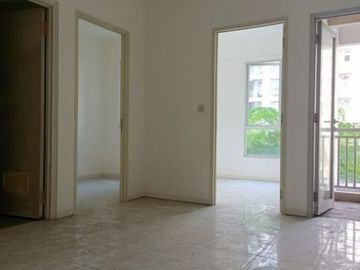 Apt. Eastcoast Ametys Residence Hadap Selatan View pool