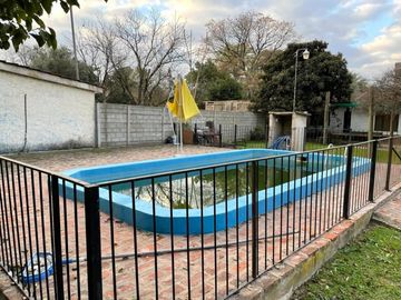 Casa Quinta 3 Ambientes En Venta - Francisco Alvarez, Moreno