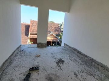RUMAH 2 LANTAI MEWAH HARGA MURAH DI MLATI SLEMAN