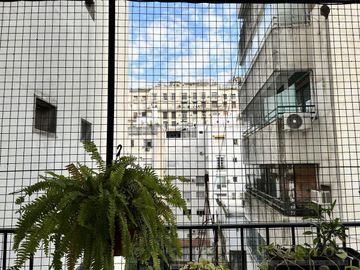 UBICADO EN LA MEJOR ZONA DE RECOLETA. RENOVADA COCINA Y BAÑOS