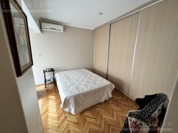 UBICADO EN LA MEJOR ZONA DE RECOLETA. RENOVADA COCINA Y BAÑOS