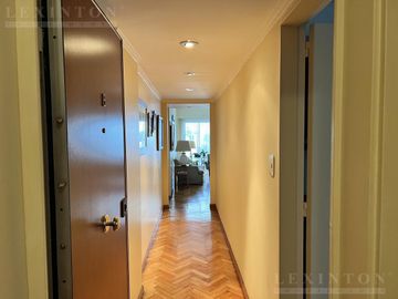 UBICADO EN LA MEJOR ZONA DE RECOLETA. RENOVADA COCINA Y BAÑOS