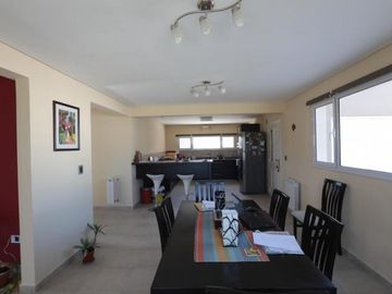 Casa Nivel Gerencial Neuquen Capital Zona Confluencia