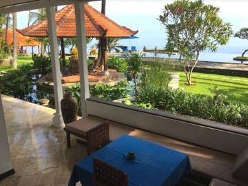 Spectacular Beachfront Villa Resort in Sambirenteng, Buleleng, North Bali