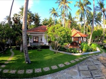Spectacular Beachfront Villa Resort in Sambirenteng, Buleleng, North Bali