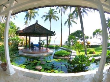 Spectacular Beachfront Villa Resort in Sambirenteng, Buleleng, North Bali