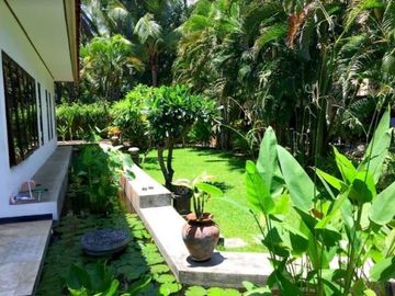 Spectacular Beachfront Villa Resort in Sambirenteng, Buleleng, North Bali