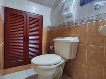 casa en venta en castellana. Cod V27304