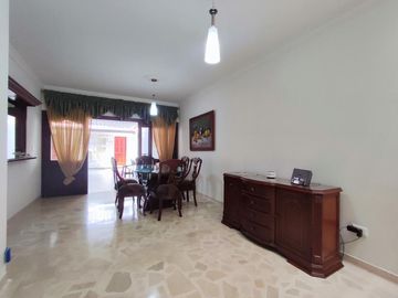 casa en venta en castellana. Cod V27304