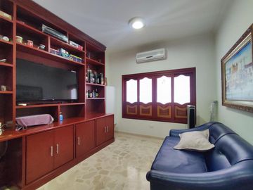 casa en venta en castellana. Cod V27304