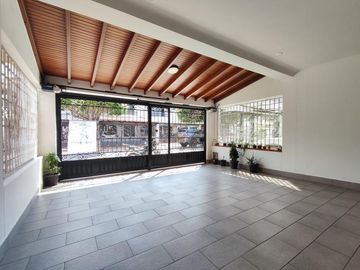 casa en venta en castellana. Cod V27304