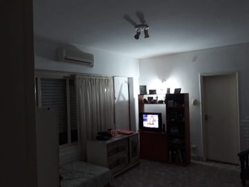 Departamento Tipo Casa en venta en Lanus Oeste