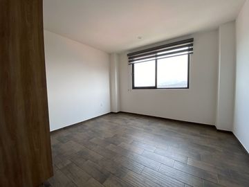 DEPARTAMENTO EN VENTA, FRENTE AL CLUB DE GOLF HDA, ENTREGA INMEDIATA.