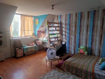 Se vende casa 3 pisos, pareada, año de construcción 1997, d...